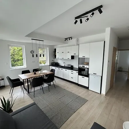 Helikon Terasz Appartement *