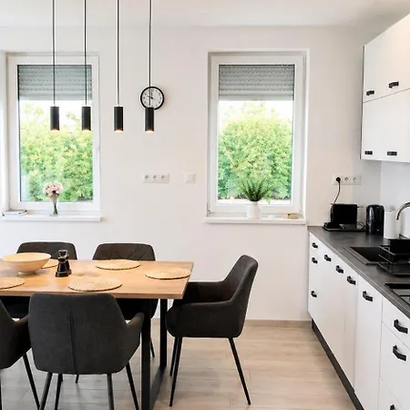 Helikon Terasz Apartment *